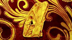 Neighbor's dirty laundry inspires intense masturbation