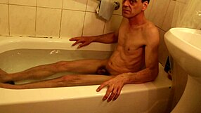 Vikings0526 Masturbates For You Girls!