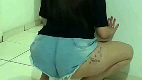 casadinha isis sedutora in her daily routine