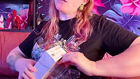 I unpack my new lovense domi 2 vibrator