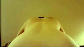 hey, you gotta see my neighbor's big ass getting fucked by amateurs, it's so hot