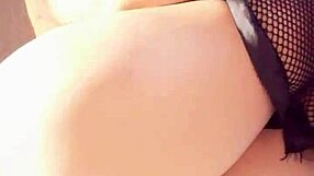 te gusta mi panocha, chica? dime si quieres probar esta latina caliente y sus curvas jugosas ahora mismo!