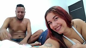 เฮ้ย ดูแฟนถอดเสื้อผ้าฉันสำหรับวิดีโอโฮมเมดป่าด้วยแอคชั่นแรง!