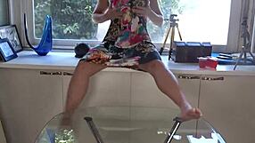 rosafuxxxia explores a food fetish with her natural tits and feet