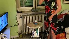 shemale ecaterina piss in the glass