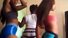 Jovencita caliente en spandex ajustado recibe una buena follada en escena salvaje