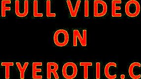 Oude Vrouw Smacht naar de Kracht van Jonge Pikken