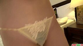 Sofia Takigawa reitet Schwanz mit unglaublichem Können