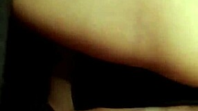 Ass Twerking Bitch With Big Booty Raw