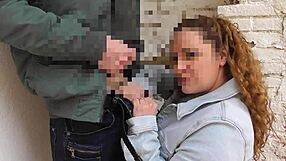 An unknown woman surprises me on the street