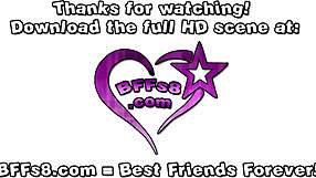 Het student får hundställning knull med stor kuk i vild gruppkör