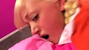 La dulce Lil Lexy chupando y follando duro