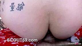 Futó érett Charlotte csábít idegent strandos szexre