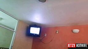 i convinced the maid for a photoshoot with a tip