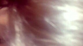 perfect ass of this mom enamors