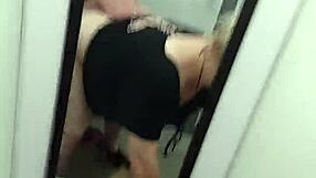 Smarien75 fucks in Walmart! 😏