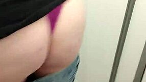 Smarien75 fucks in Walmart! 😏