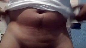 Brazilian Gay Man Shares His Dick for Christmas with Amateurs