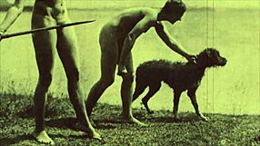 Dark Lantern Entertainment Παρουσιάζει Βικτωριανές Γυναίκες με Ζώα σε Ερωτικές Ομολογίες