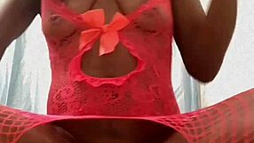 Feel the rhythm of ebony dancing beauty