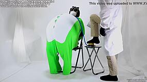 balloon fetish pump to pop with screams