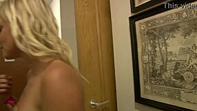 Yo, Sprawdź Ten Wielki Tyłek Twerkujący w Ciasnych Stringach