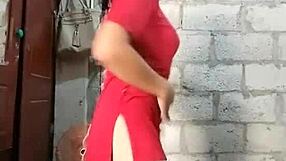 loca latina dances without panties flashing pussy