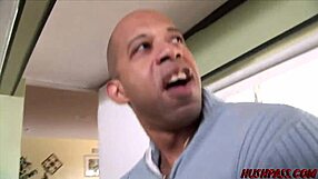 सारा जे और दोस्तों ने रॉन्ची बैचलर पार्टी में धमाल मचाया