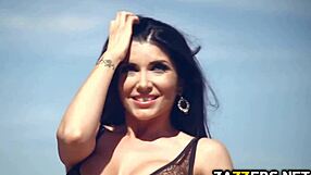 Роми приветствует член Кирана в своей пизде