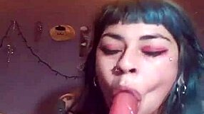 She gets horny and starts sucking eagerly in this casual encounter