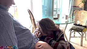 Vanavond wild met stiefmoeders ronde kutje