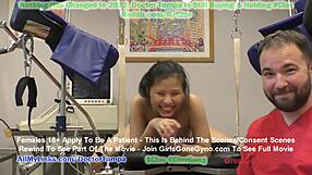 見てよ、ラヤ・グェンの初めての婦人科検査でスペキュラム！