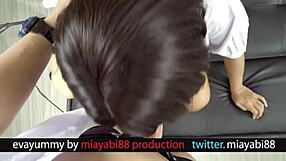 Fräck asiatisk hustru böjd för hardcore monsterkuk knull