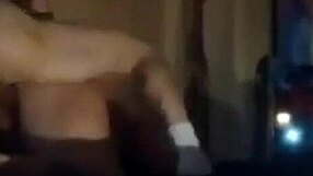 linda enjoys sucking wet vagina during amateur fucking