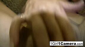 Sexy Carmen Cruise Pleasures Herself