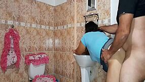 اتصلت بسباك ميلف ناضجة نكتني في وضع التبشيري