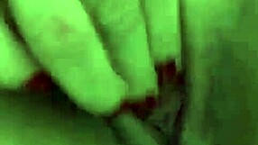 Watch Sarada squirt on the sybian?