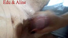 Edu E Aline Compartilham Um Momento Íntimo