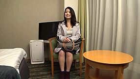 young japanese babe azusa 19 dental student amateur cumshot