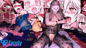 girl on webcam cumming hard with her anal toys