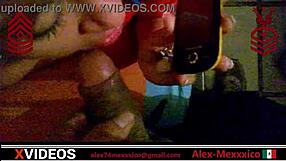 Married Wife's Amateurs Ass Tease in Lizz's First Session