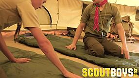 この太いおもちゃで犯されて後片付けされるのを見ない？