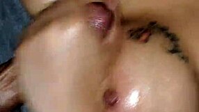 오늘 그 거대한 몬스터 자지 쓰다듬으면서 완전 흥분했어