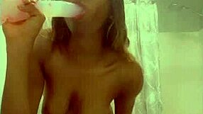 damn, davina's wet pussy play rocks!