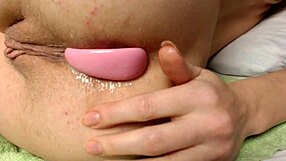 Pushing out anal beads without using hands