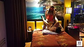 Peruanita rocking that red corset, wow! 😍