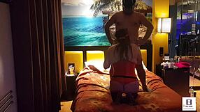 Peruanita rocking that red corset, wow! 😍