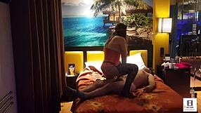 Peruanita rocking that red corset, wow! 😍