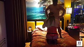 페루애니타 빨간 코르셋 흔들며 야해 와우! 😍