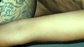 كاميلي كامبوس تمزق خجلها من قبل عميل جائع في عمل شي ميل خشن. جسدها يأخذ كل دفعة قوية.